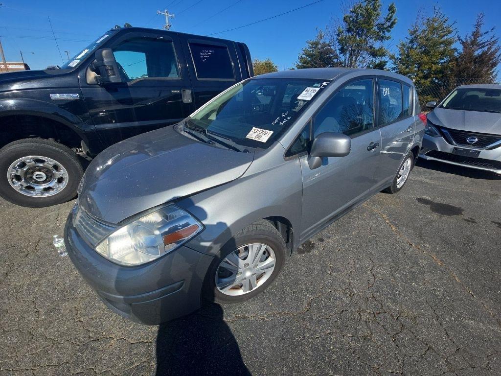 Nissan Versa  2009