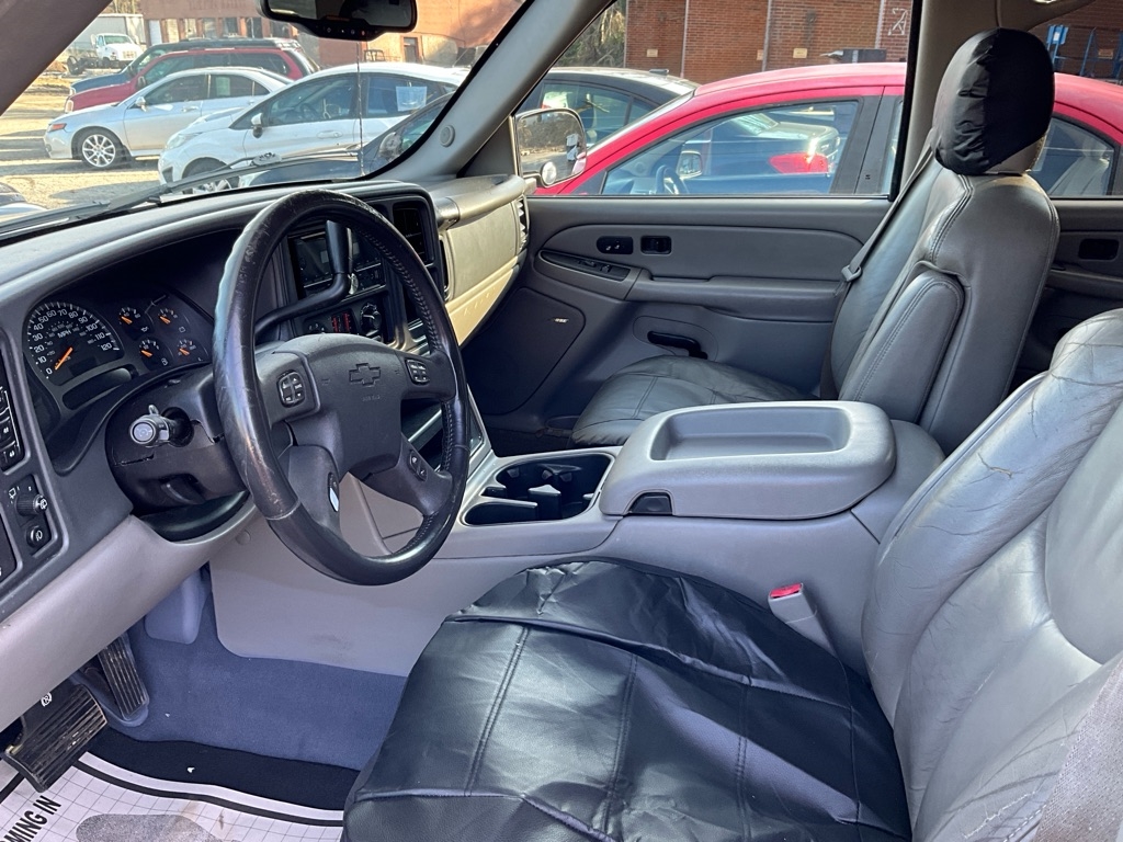 Chevrolet Suburban  2004