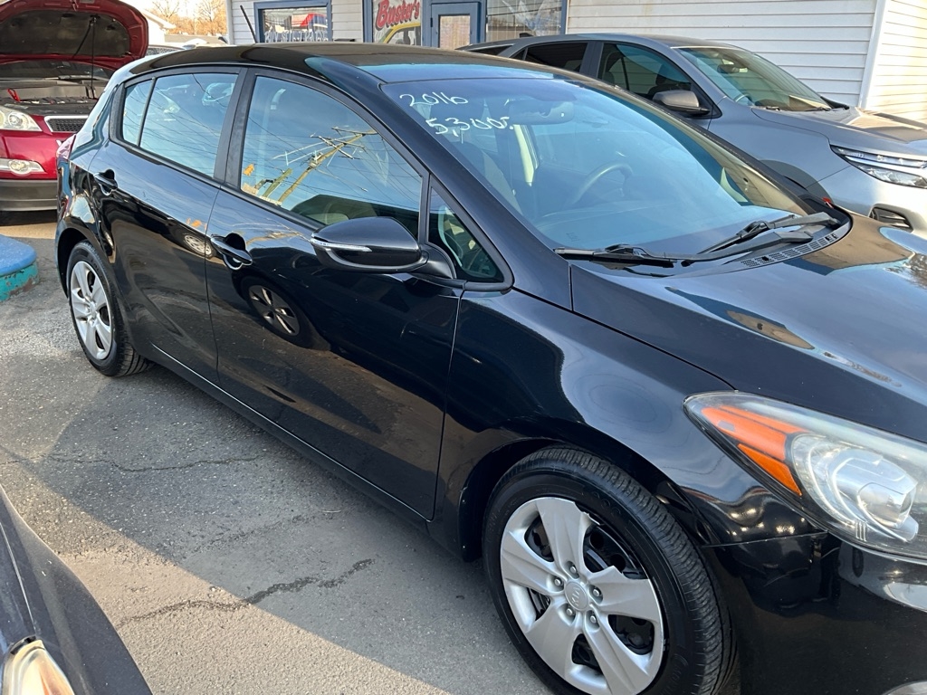 Kia Forte 5-Door  2016