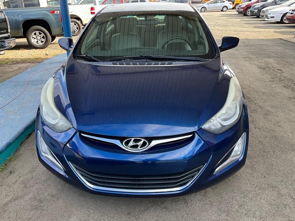 Hyundai Elantra  2015