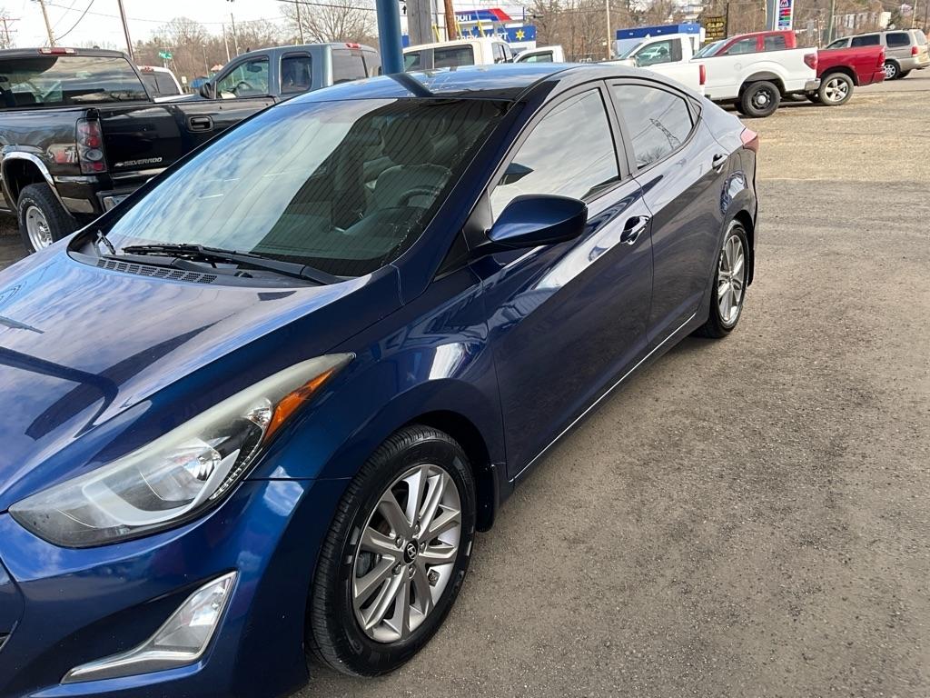 Hyundai Elantra  2015