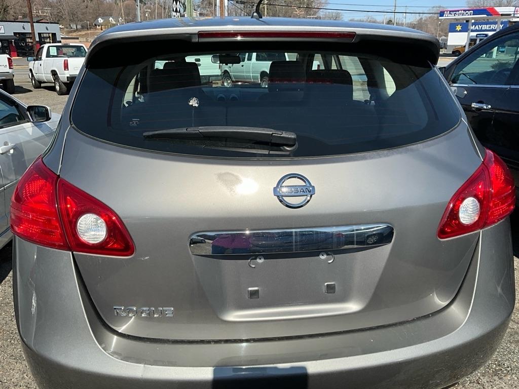 Nissan Rogue  2013