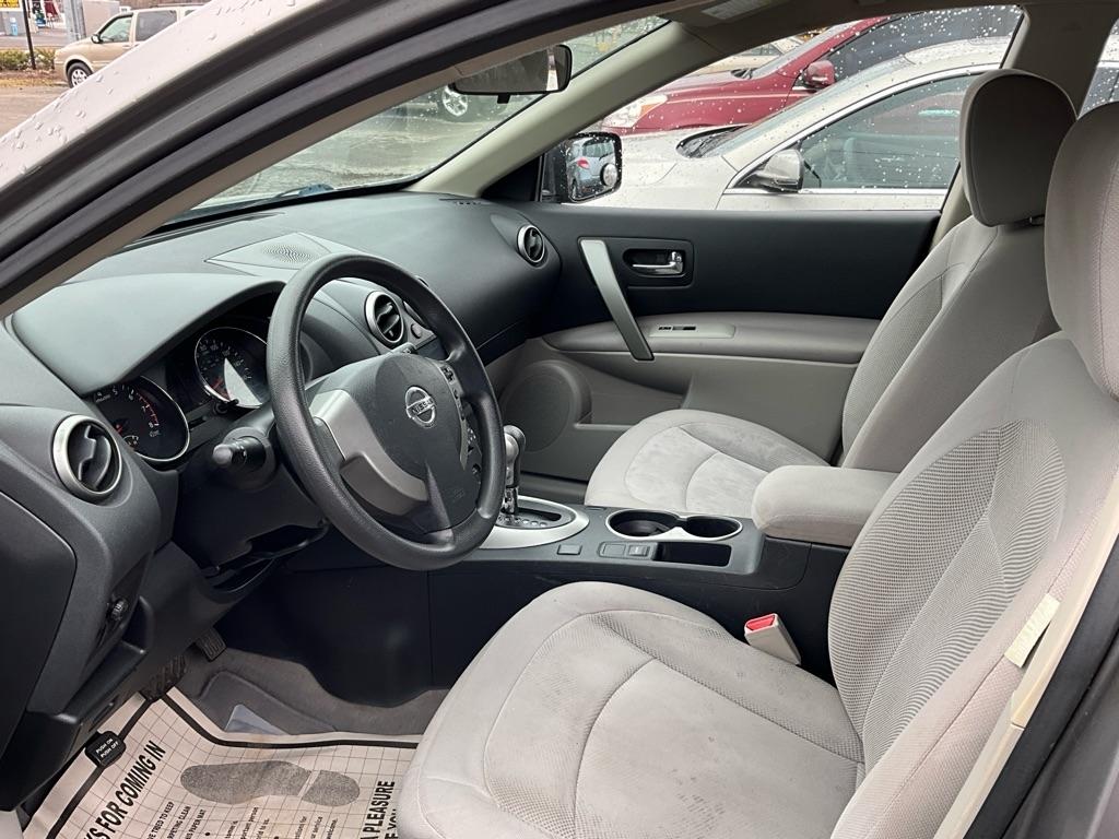 Nissan Rogue  2013