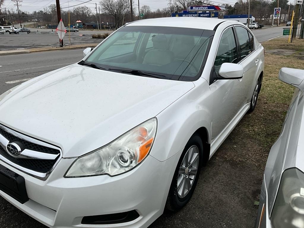 Subaru Legacy  2011