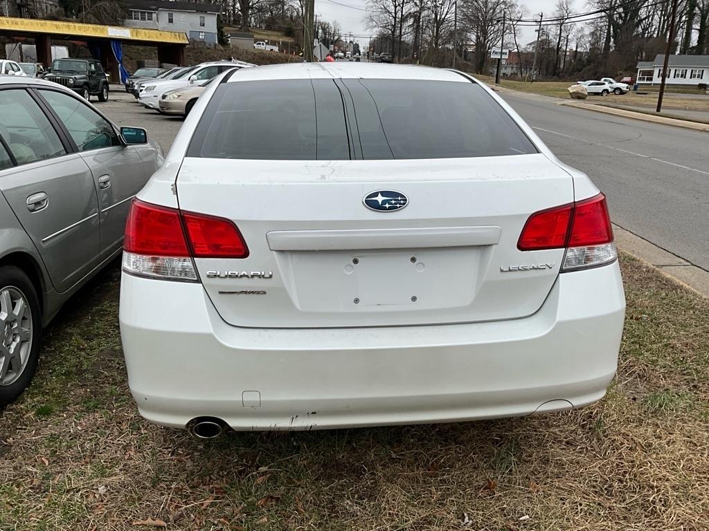 Subaru Legacy  2011