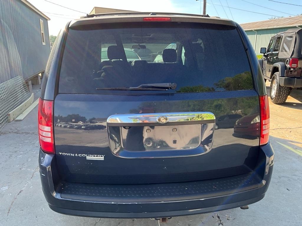 Chrysler Town & Country  2008