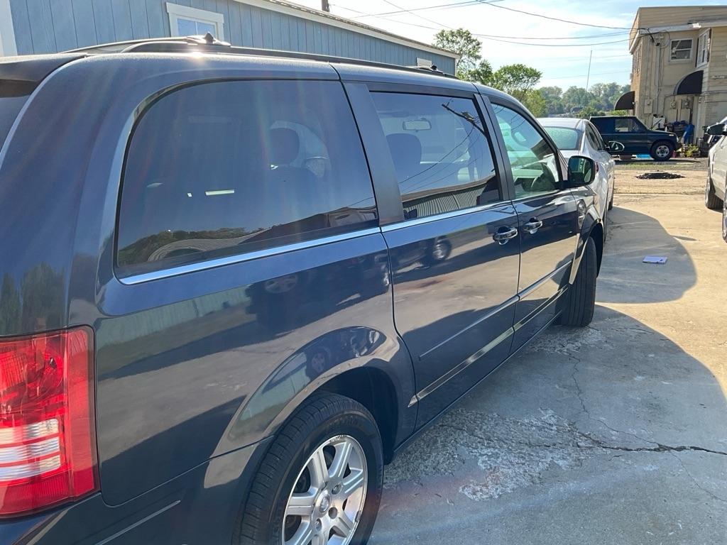 Chrysler Town & Country  2008