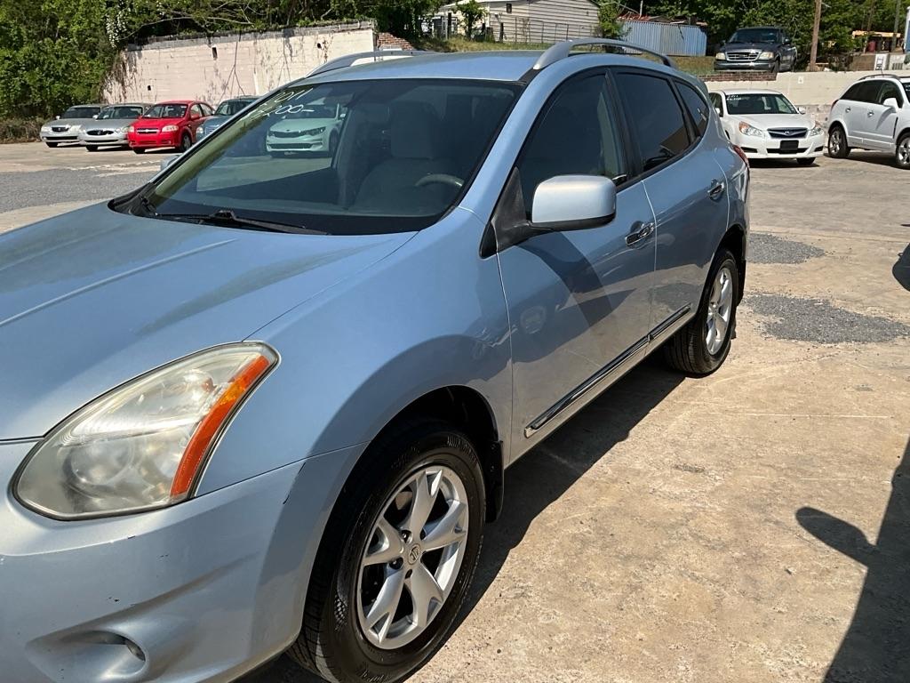 Nissan Rogue  2011