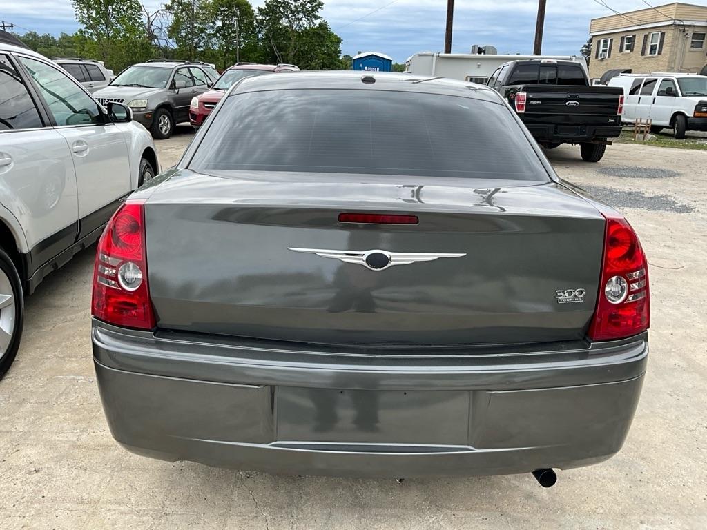 Chrysler 300  2010