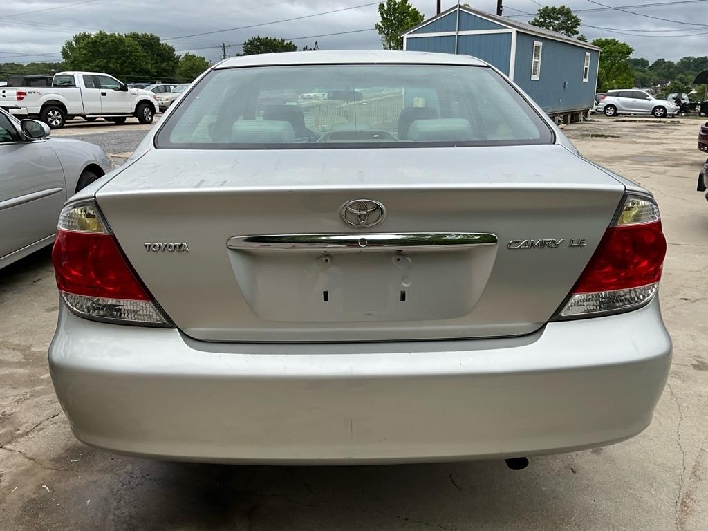 Toyota Camry  2005
