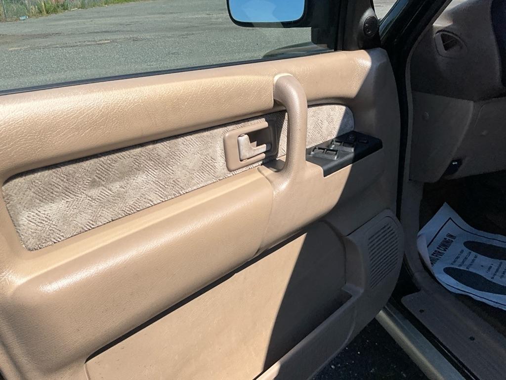 Isuzu Trooper  2000