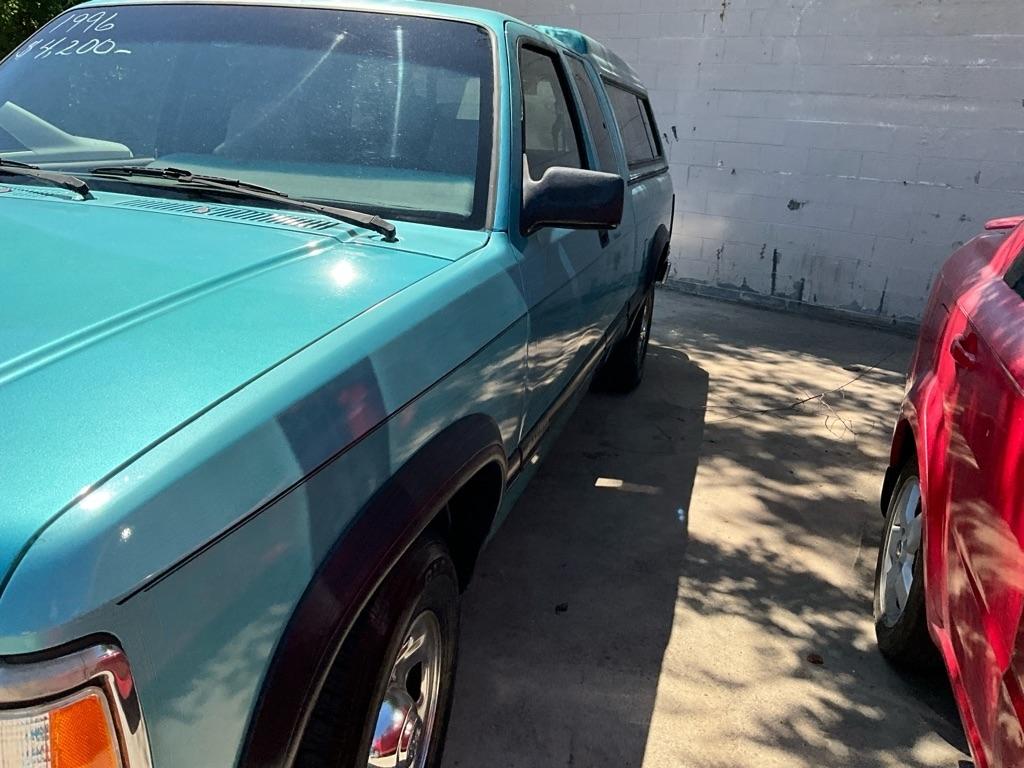 Dodge Dakota  1996