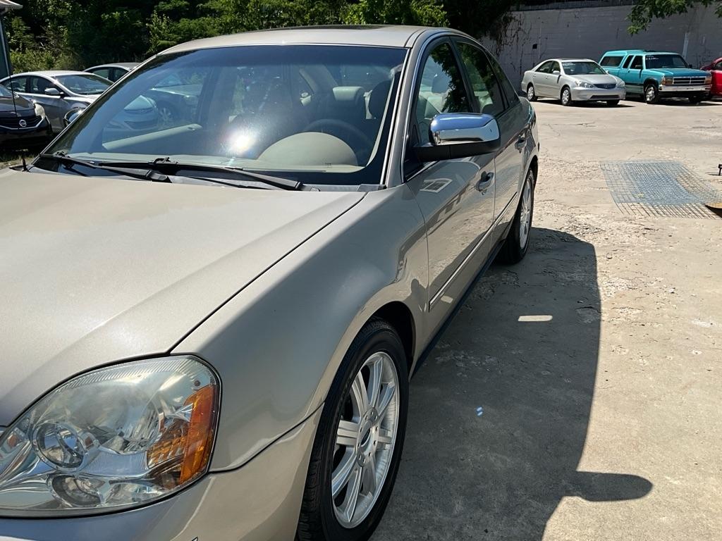 Ford Five Hundred  2005