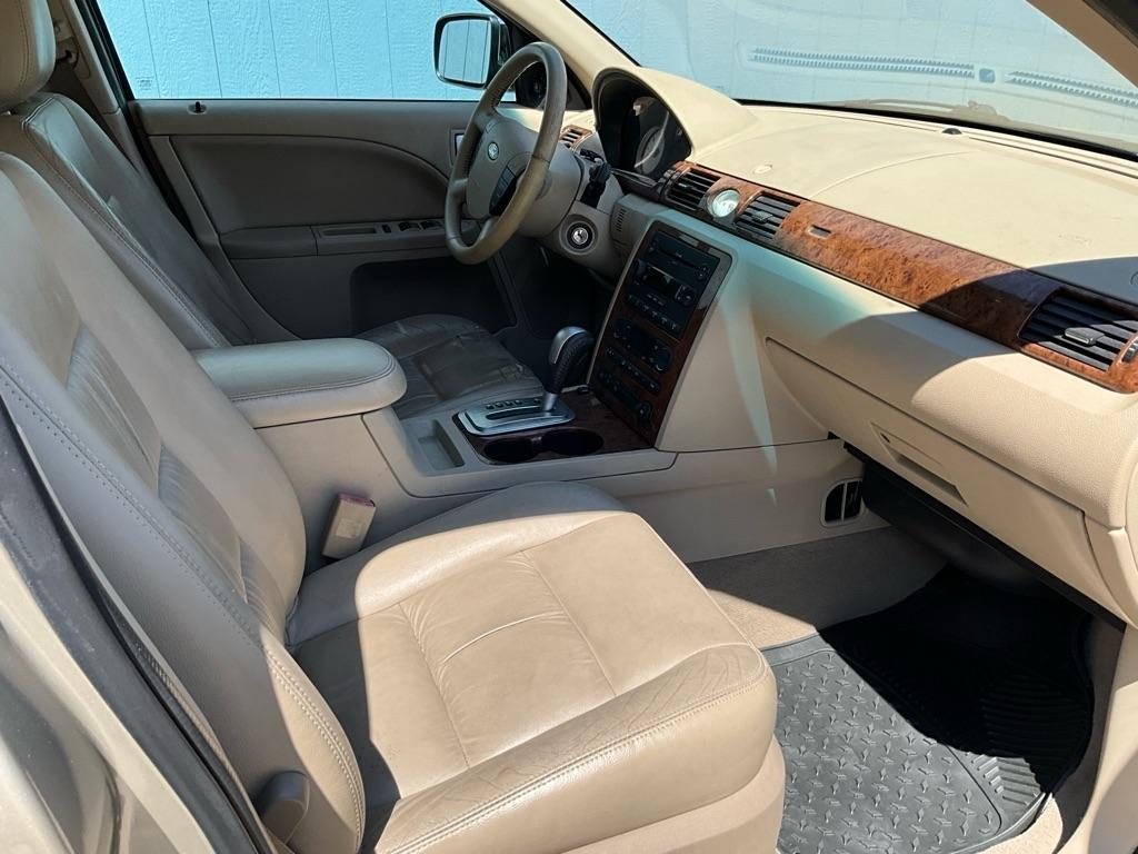 Ford Five Hundred  2005