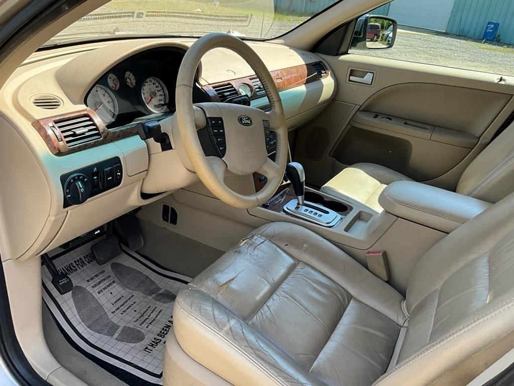 Ford Five Hundred  2005