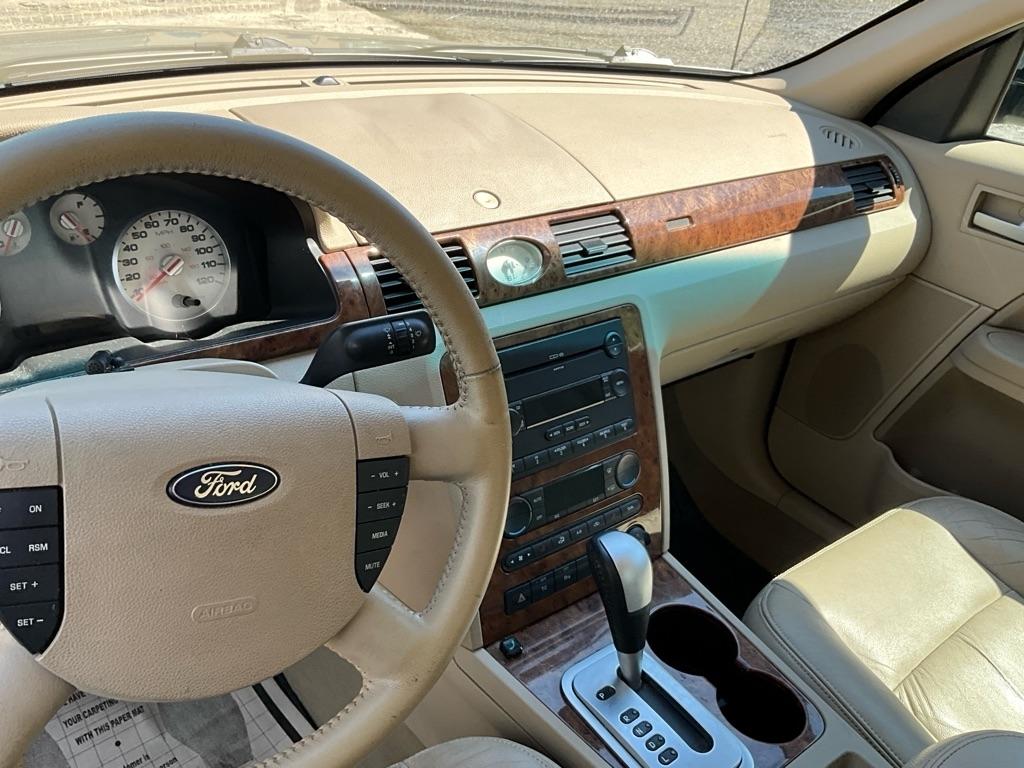 Ford Five Hundred  2005