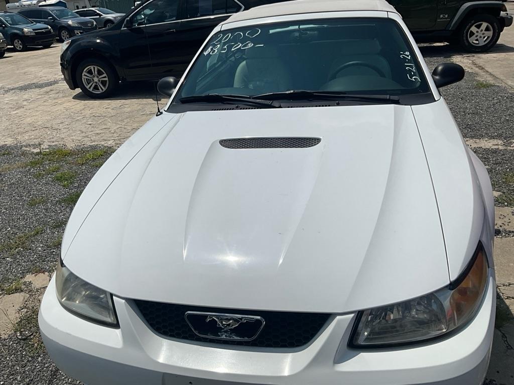 Ford Mustang  2000