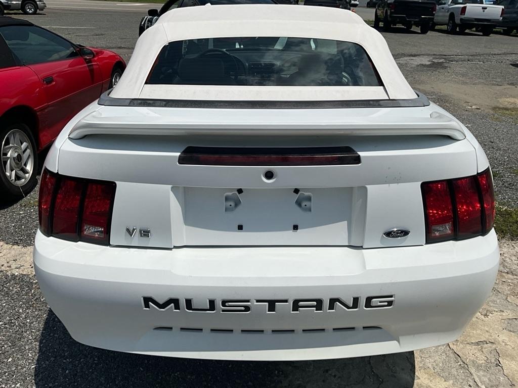 Ford Mustang  2000
