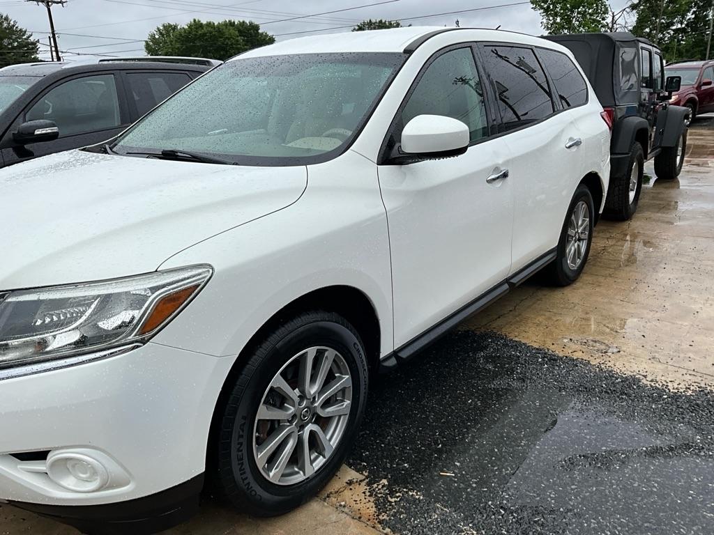 Nissan Pathfinder  2013