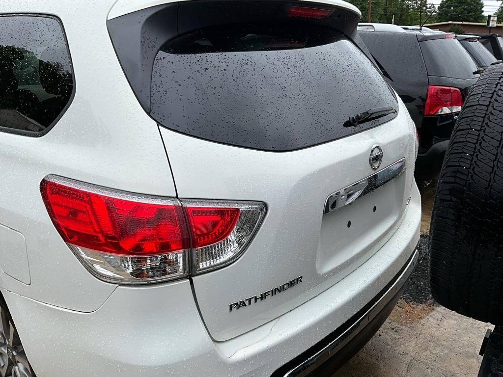 Nissan Pathfinder  2013