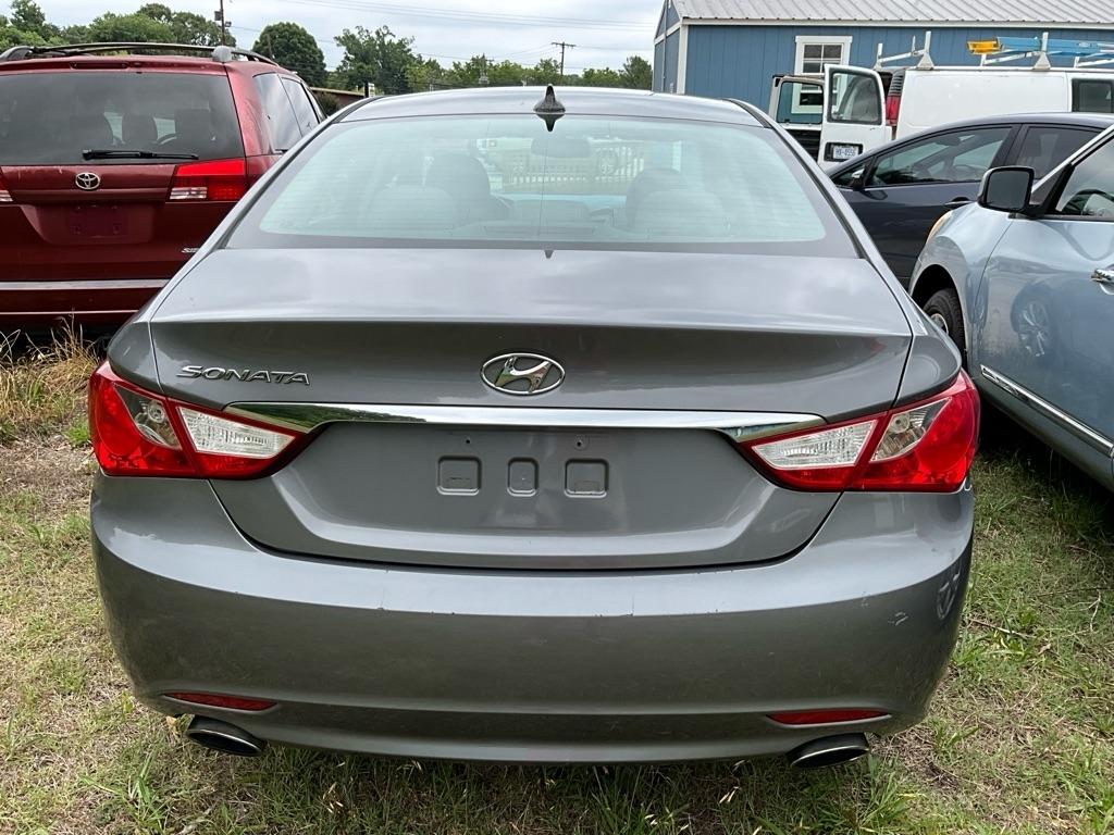 Hyundai Sonata  2013