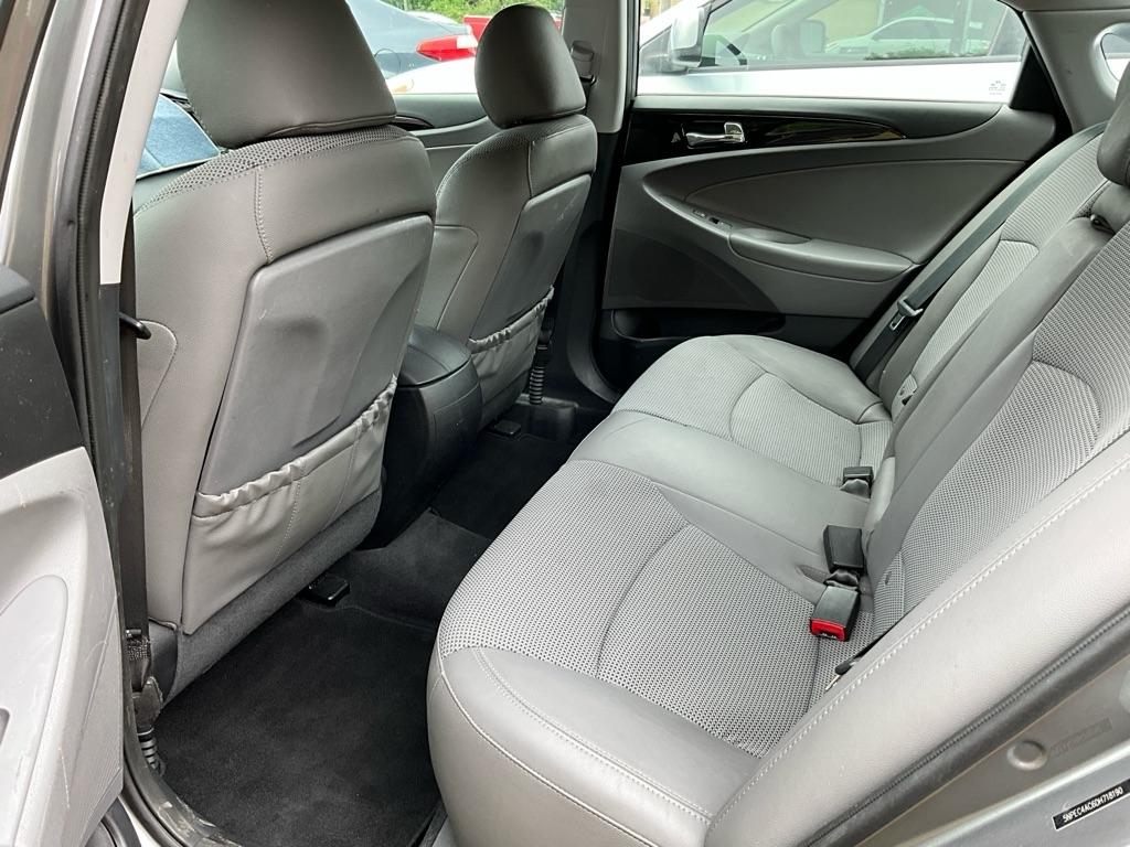 Hyundai Sonata  2013