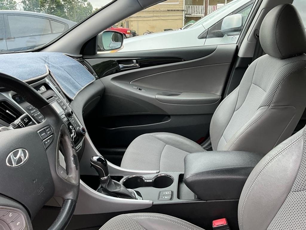 Hyundai Sonata  2013