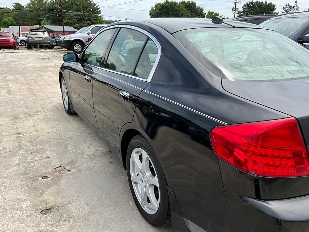 Infiniti G35  2004
