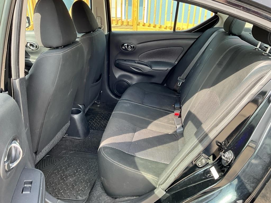 Nissan Versa  2019