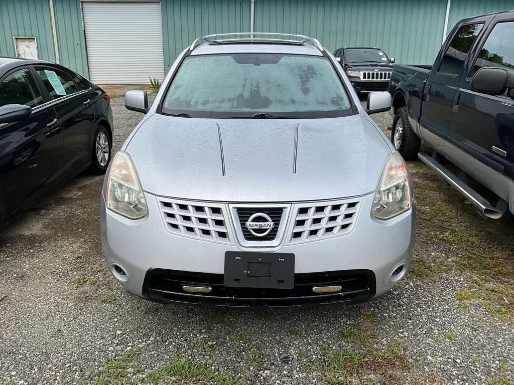 Nissan Rogue  2010