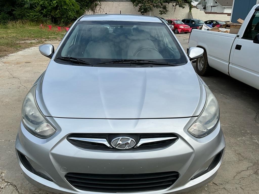 Hyundai Accent  2014