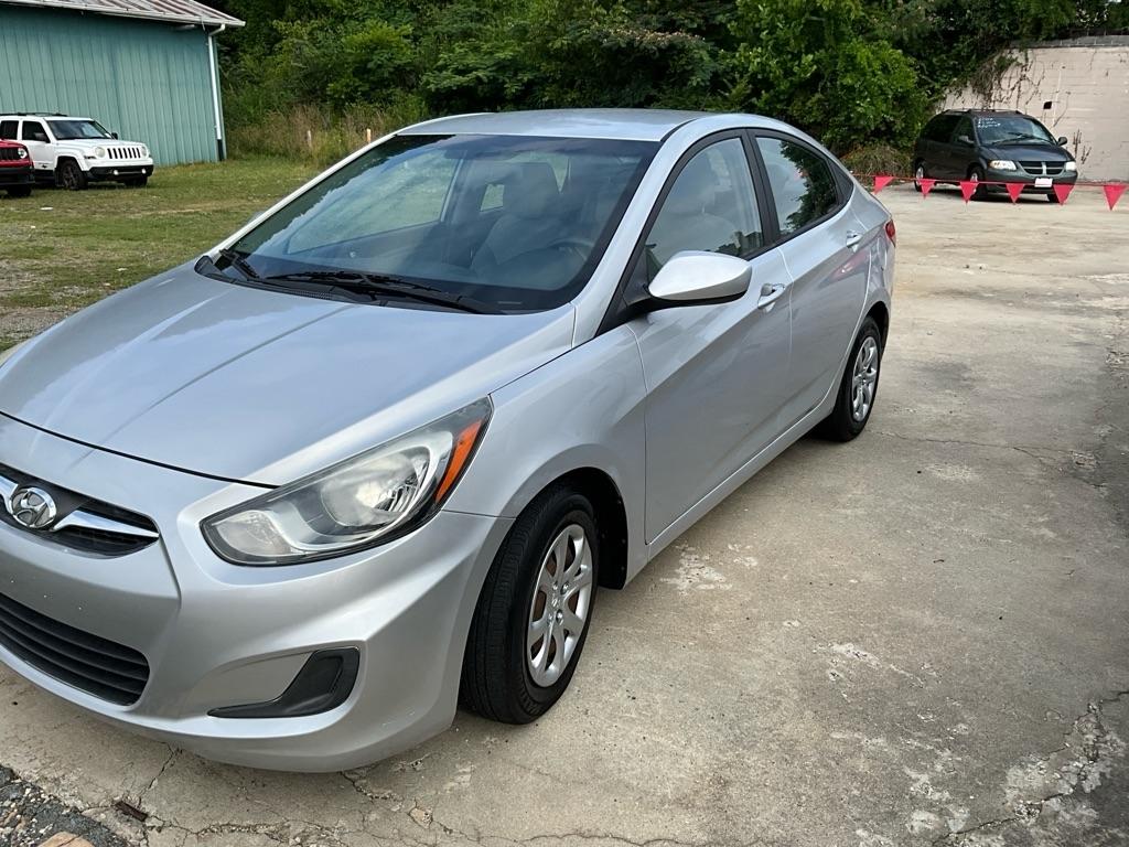 Hyundai Accent  2014