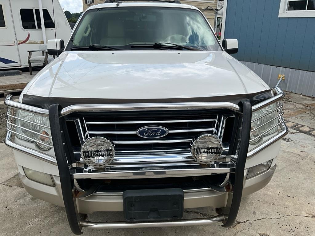 Ford Explorer  2010