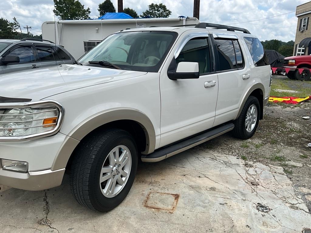 Ford Explorer  2010