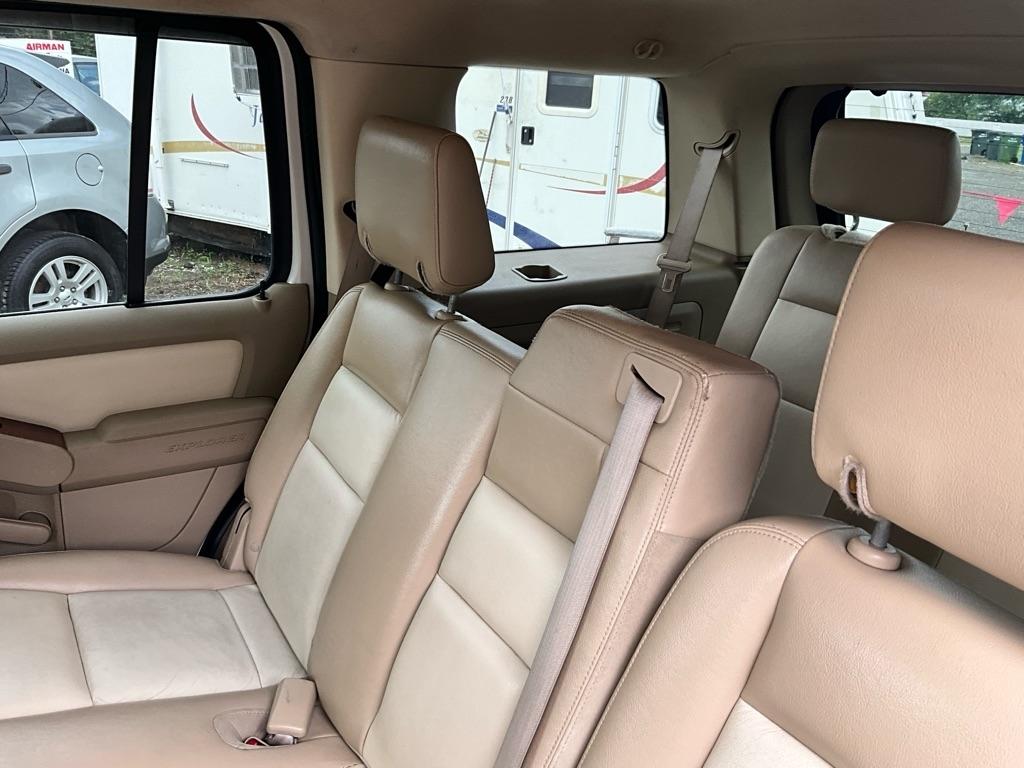 Ford Explorer  2010