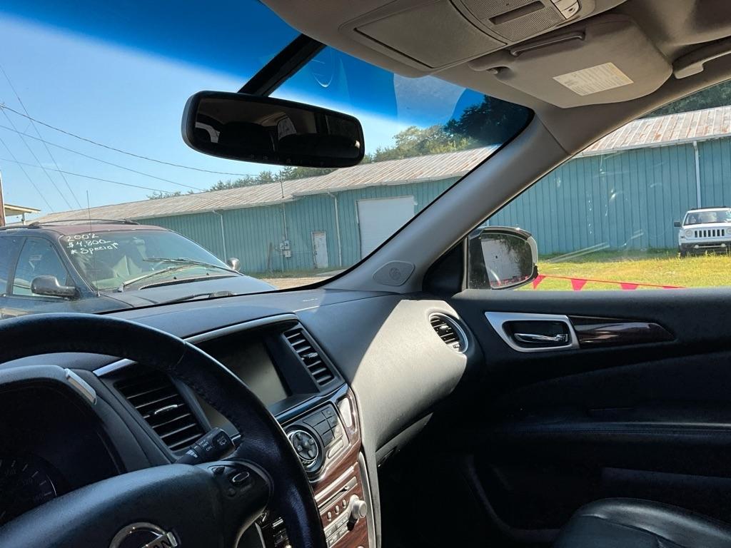 Nissan Pathfinder  2013