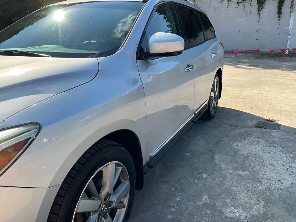 Nissan Pathfinder  2013