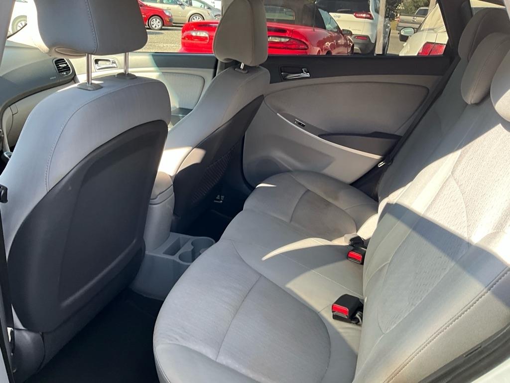 Hyundai Accent  2013