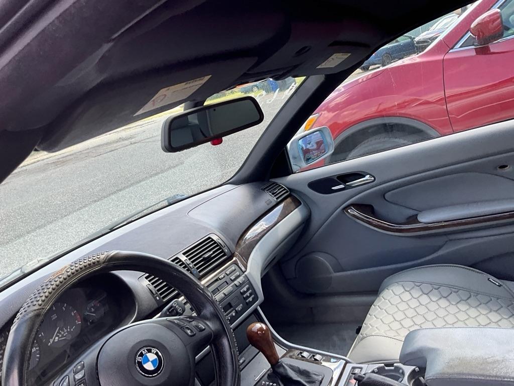 BMW 3-Series  2001