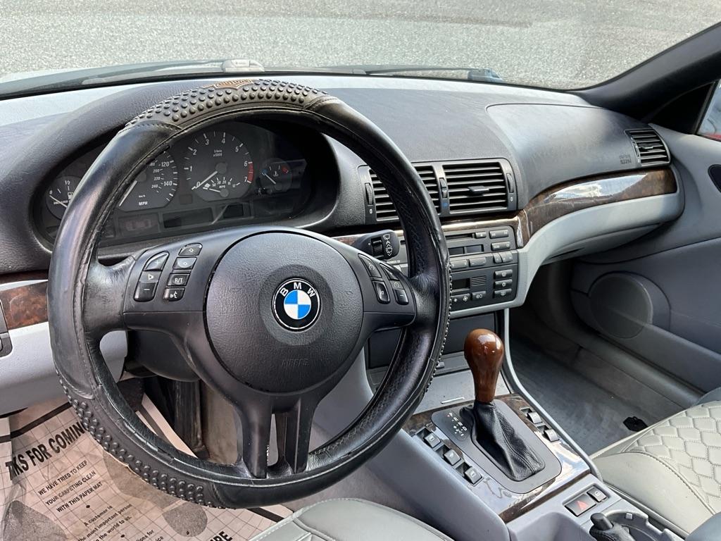 BMW 3-Series  2001