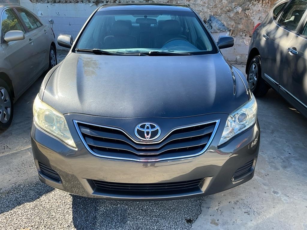 Toyota Camry  2011