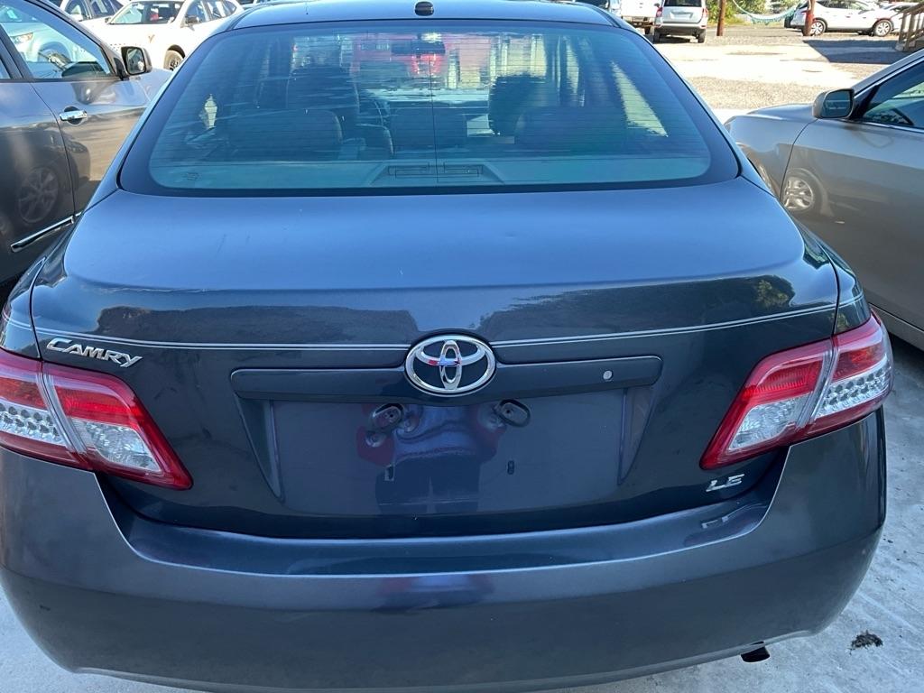 Toyota Camry  2011