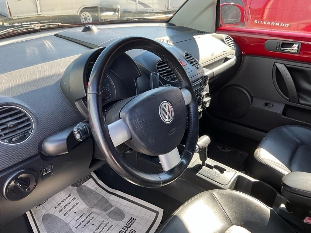 Volkswagen New Beetle  2008