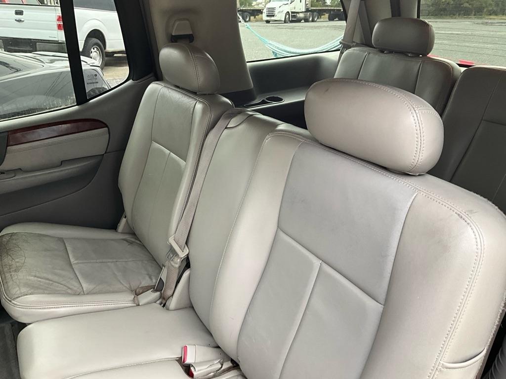 GMC Envoy  2006
