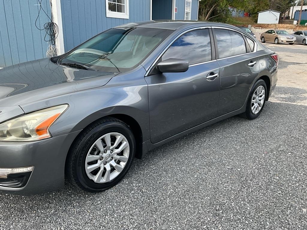 Nissan Altima  2015