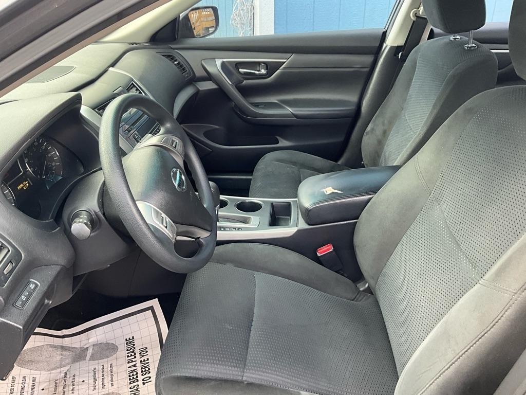 Nissan Altima  2015