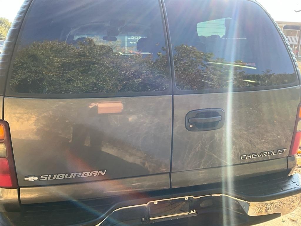 Chevrolet Suburban  2002