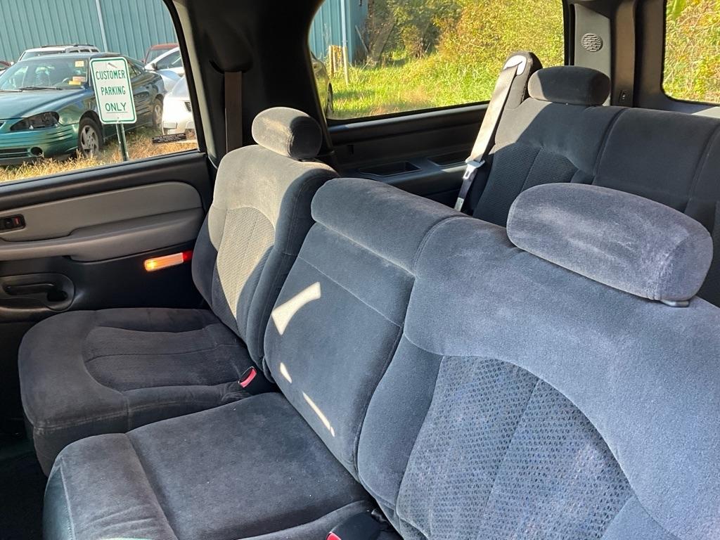 Chevrolet Suburban  2002
