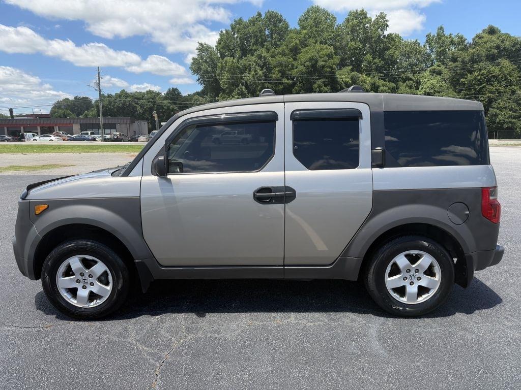 Honda Element photo 2
