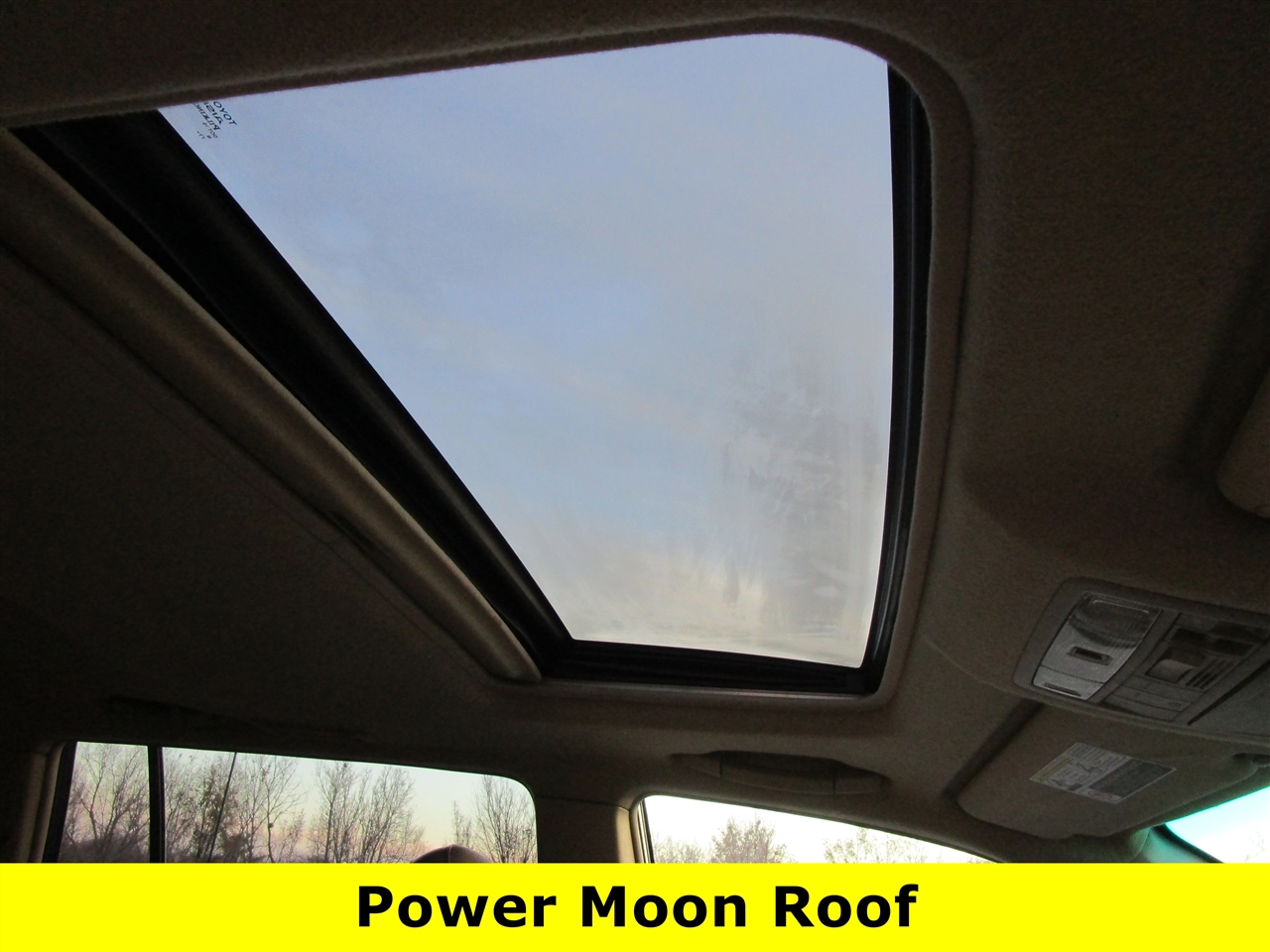 Toyota Highlander Base 2WD V6 2013